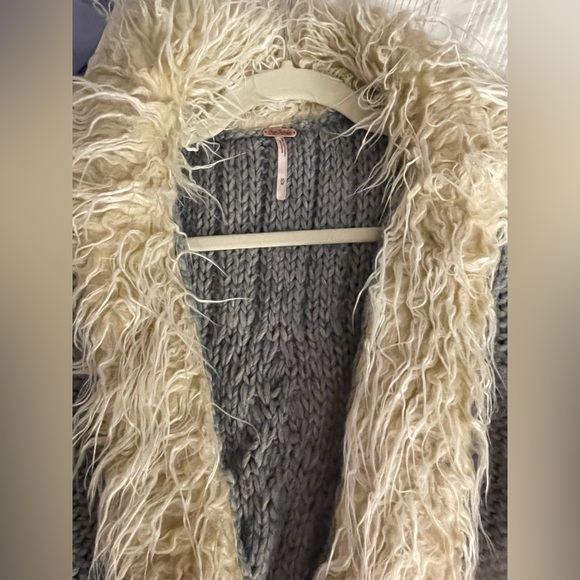 Free People Cable Knit Sweater Heather Gray with Beige Wool fringe - Medium - Picture 2 of 5